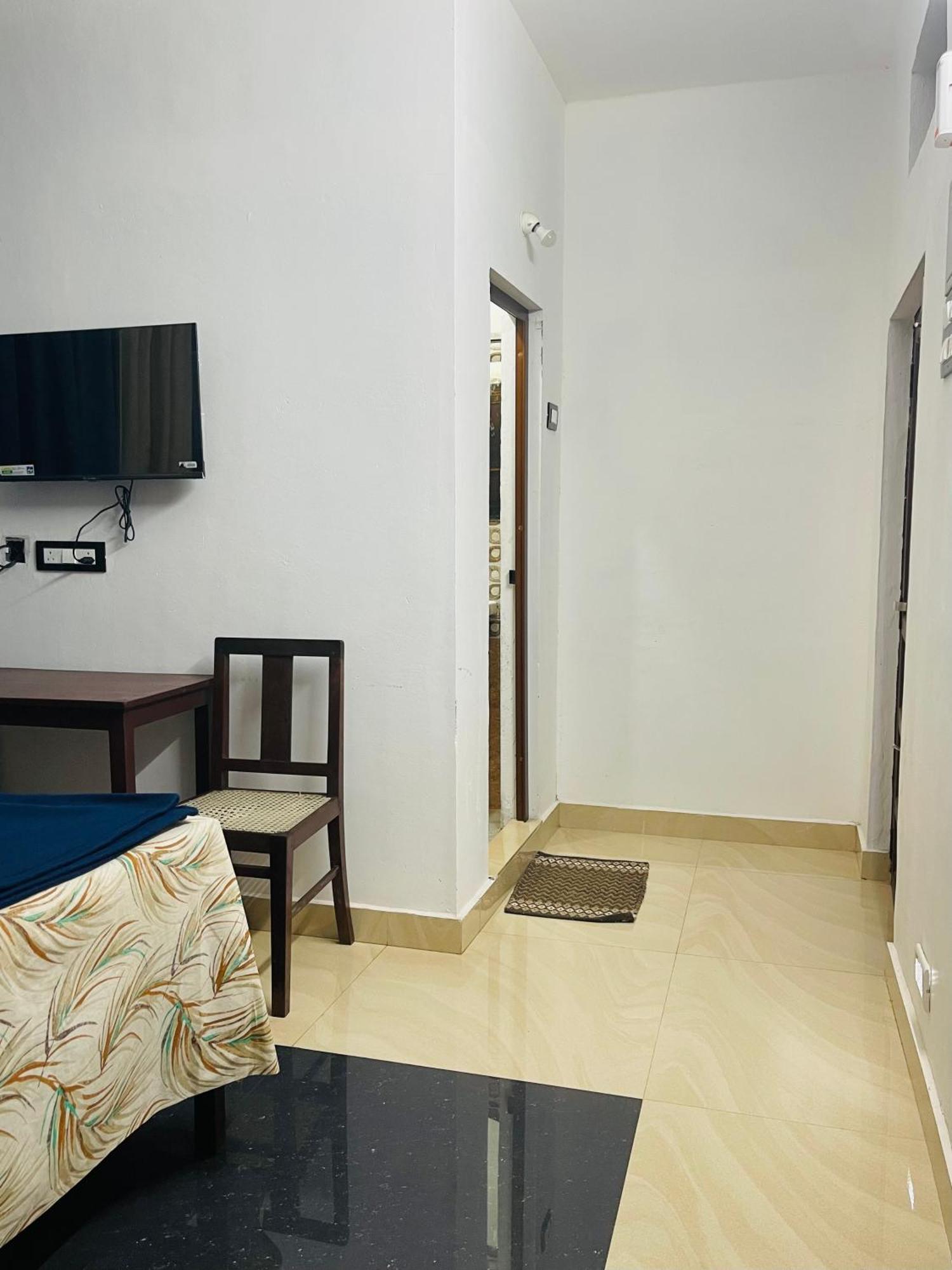 Puthookkadans Mareena Lodge Kottayam Exterior photo