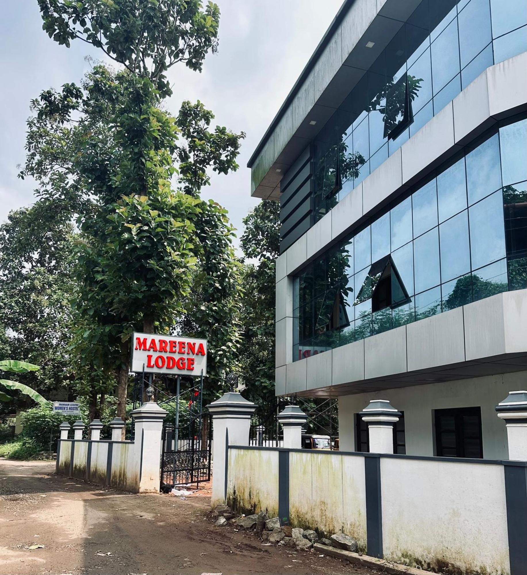 Puthookkadans Mareena Lodge Kottayam Exterior photo